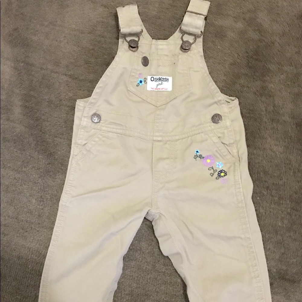 👍OshKosh girl overall 🎀